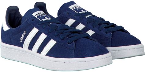 licht blauwe adidas schoenen|Blauwe schoenen .